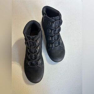 Clarks Carleigh Jade Women"s ankle boots Nubuck leather blue knit trim zip 7.5M